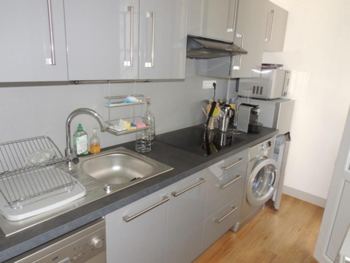 Appartement T3 Confortable A 300M Plage, Terrasse, Proche Commerces Et Marche Central - Fr-1-71-51 Royan Exterior foto